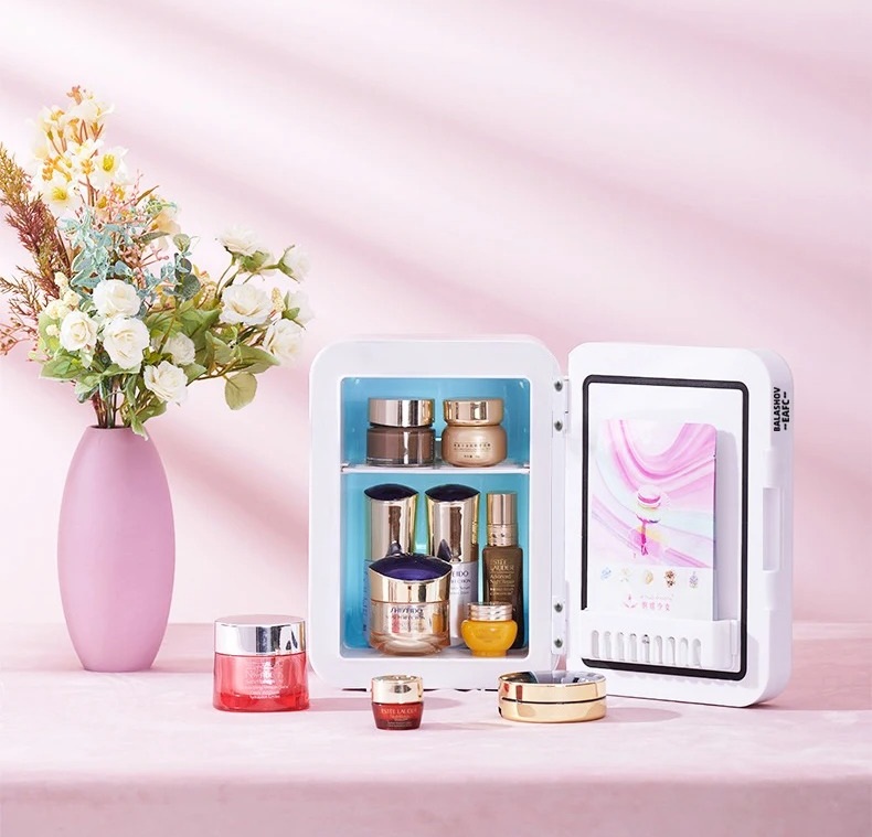 Mininevera de Maquillaje Portátil con Espejo LED – Belleza Fresca y Práctica - Imagen 5